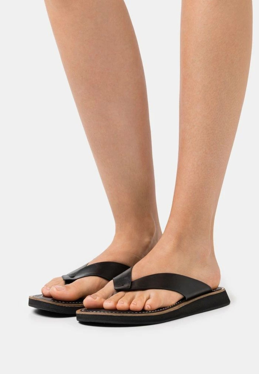 Shoe * | Rag & Bone Parker Thong T-Bar Sandals Black